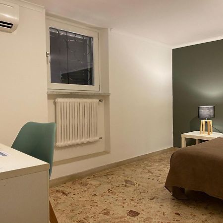 Charme Rooms Taranto Exterior foto