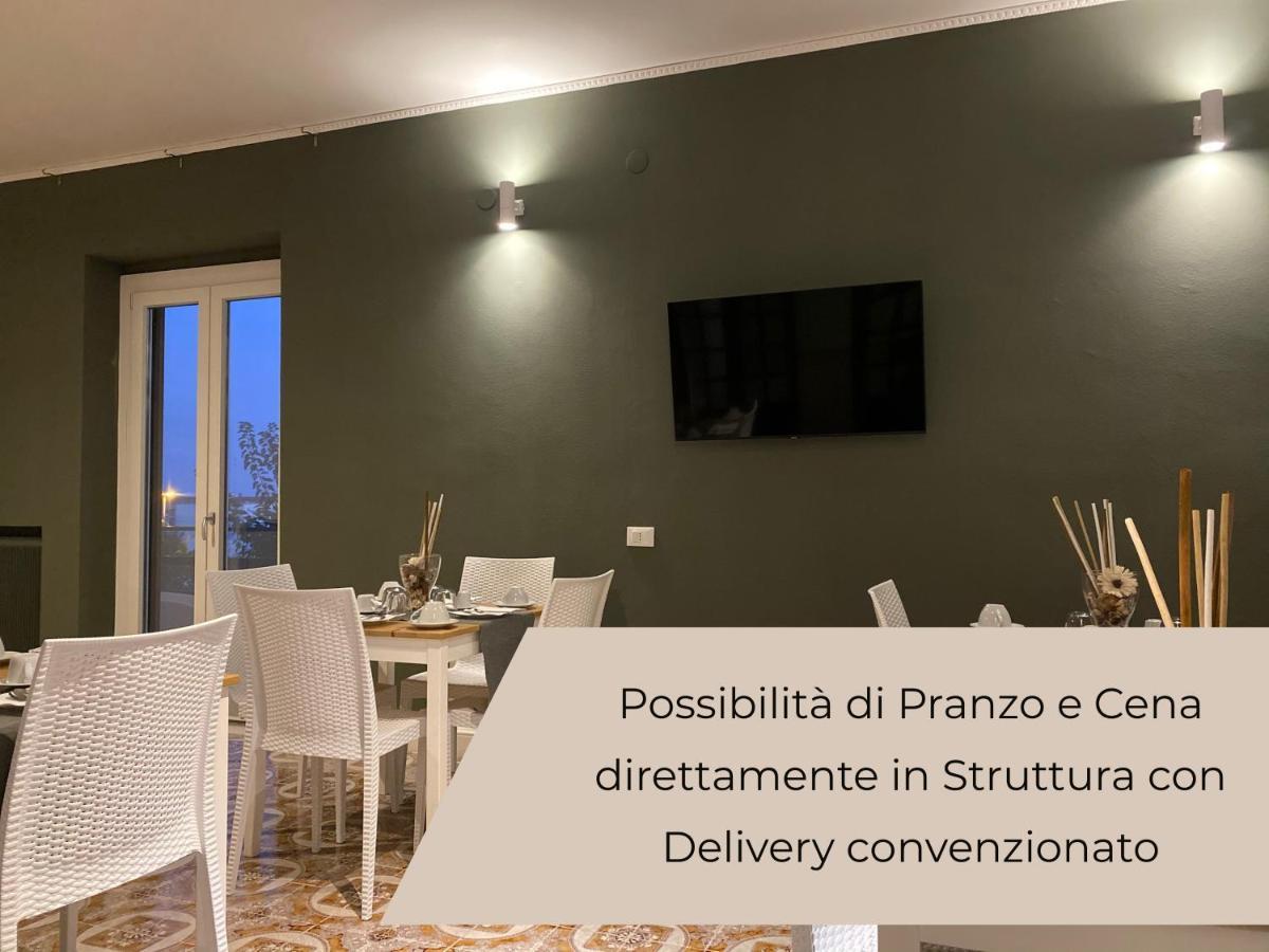 Charme Rooms Taranto Exterior foto