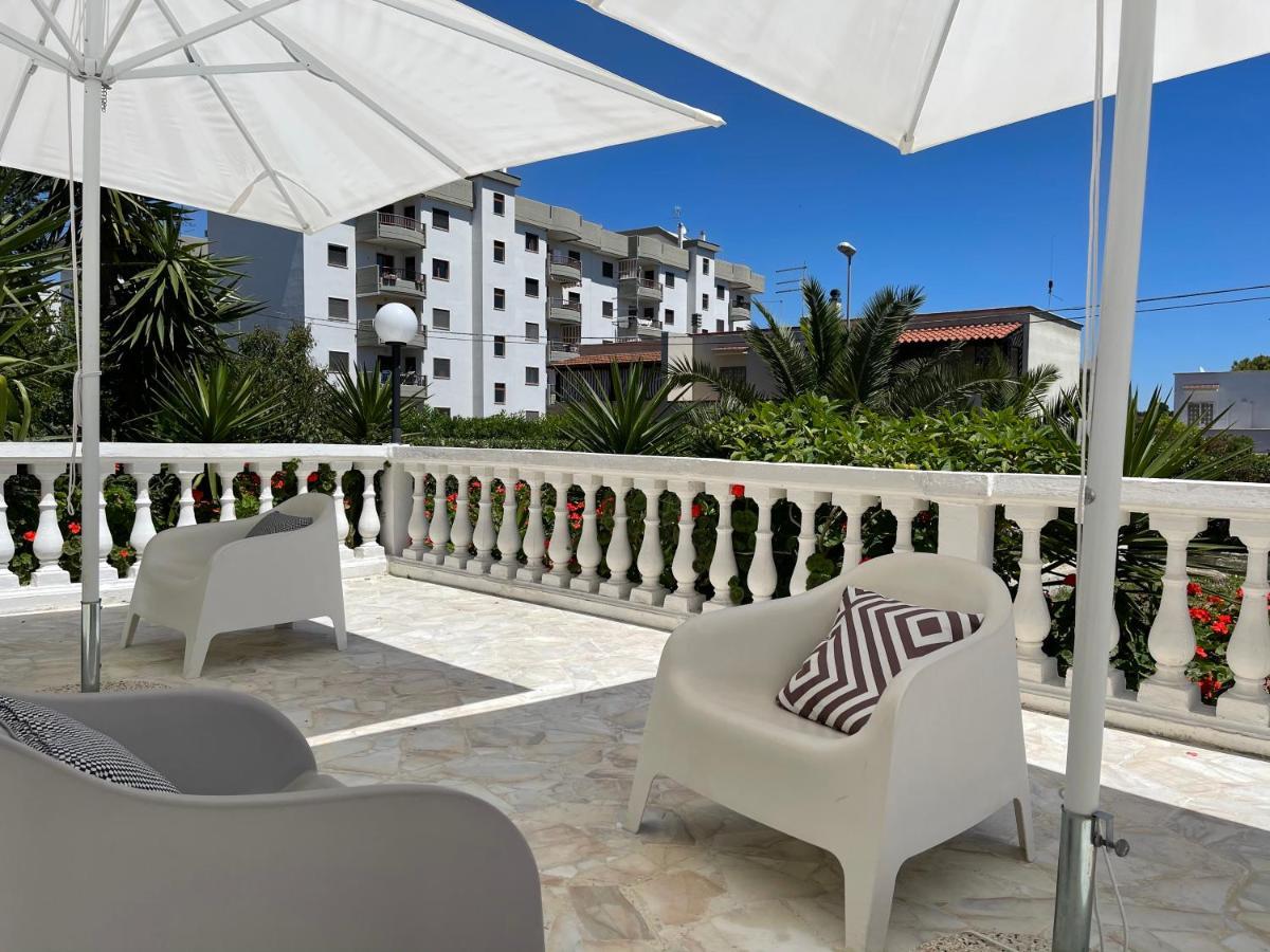 Charme Rooms Taranto Exterior foto