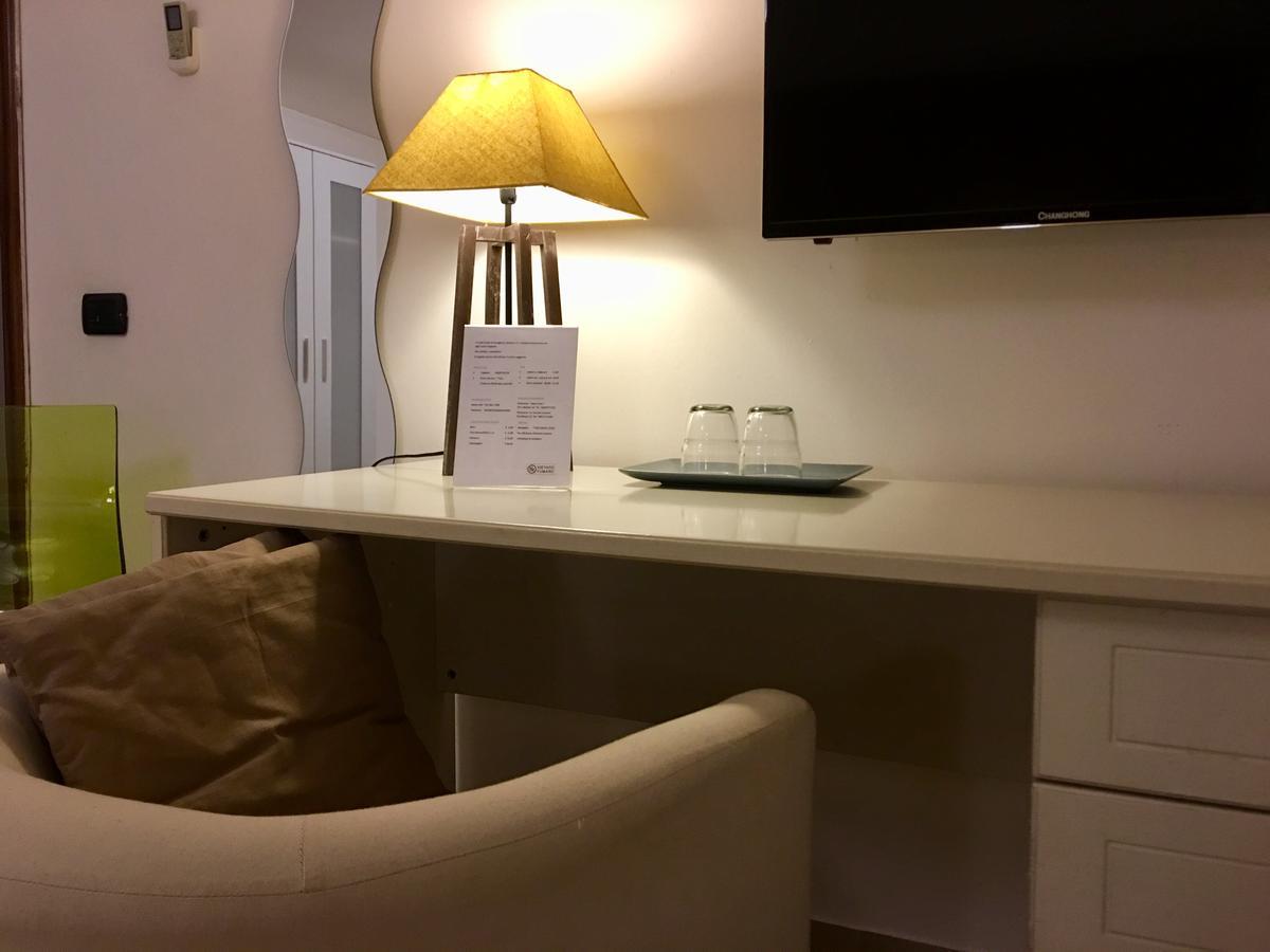 Charme Rooms Taranto Exterior foto